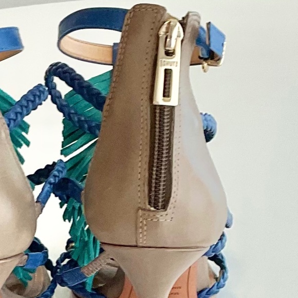 Schutz Carmen Fringe Middle Hinge Strap Heels Size 10 - Picture 5 of 6